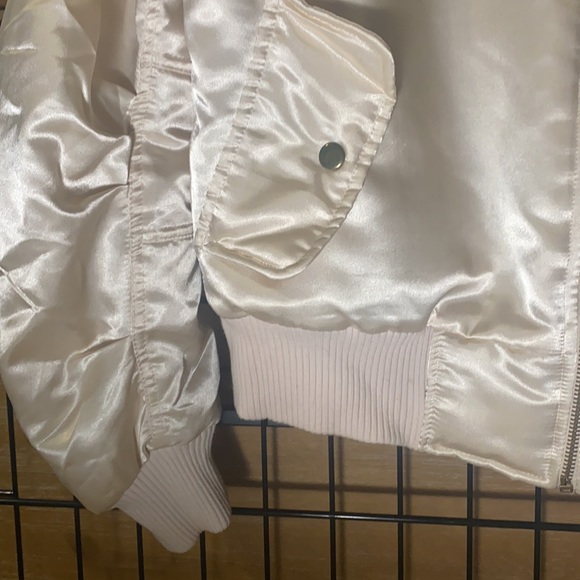 BOOHOO Satin Bomber Jacket - Picture 3 of 8